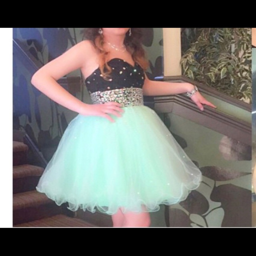 Mori Lee Short Prom Dress size 2